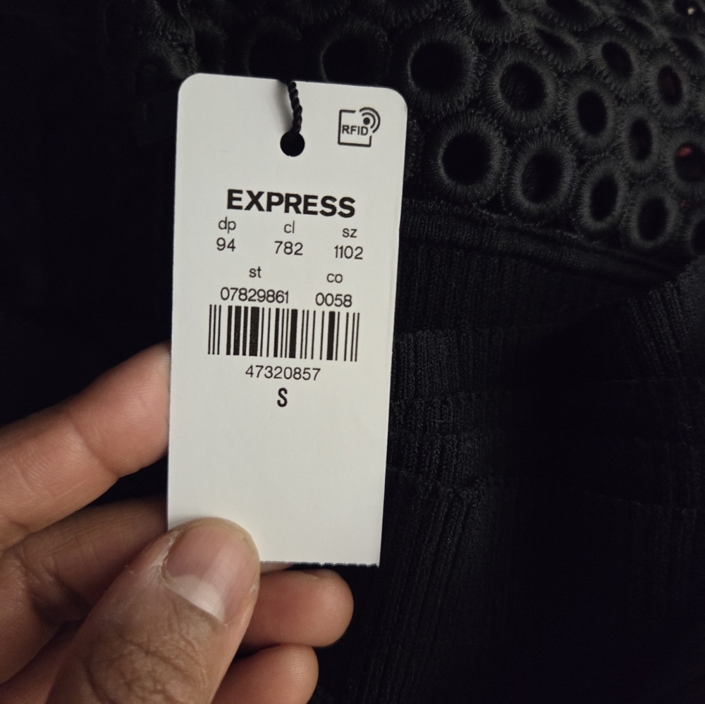 Black Ribbed -Trim Maxi Dress - Women - Picture 5 of 5